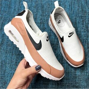 Nike Air Max 90 Ultra 2.0 Ease Sneakers in White Black Dusted Clay